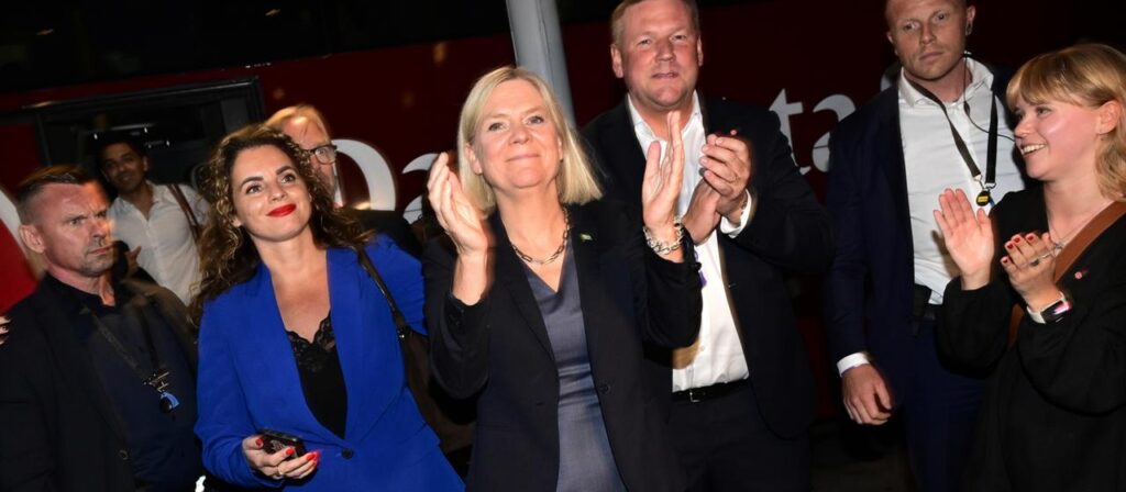 Prognosen sehen Mitte-Links-Block in Schweden knapp vorn