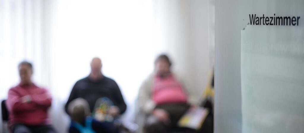 Umfrage zu Hausärzte-Versorgung: Wenn der Hausarzt fehlt, hat das Einfluss auf die Wahl