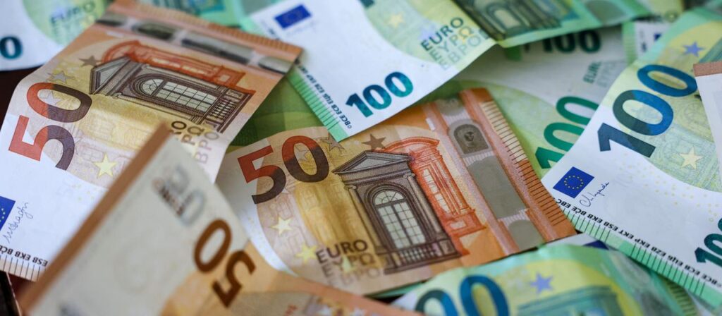 Fehlinvestments: Krankenkassen droht womöglich Milliardenverlust
