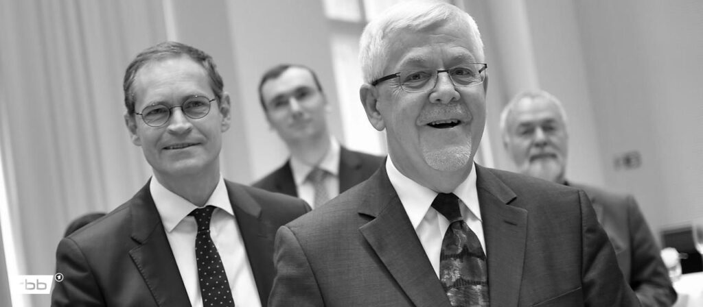 DDR-Bürgerrechtler Martin Gutzeit gestorben | tagesschau.de