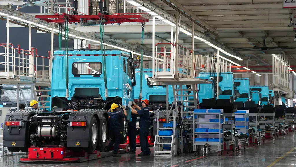Billiger, elektrisch, bereit: Chinas Lkw-Hersteller nehmen Europa ins Visier