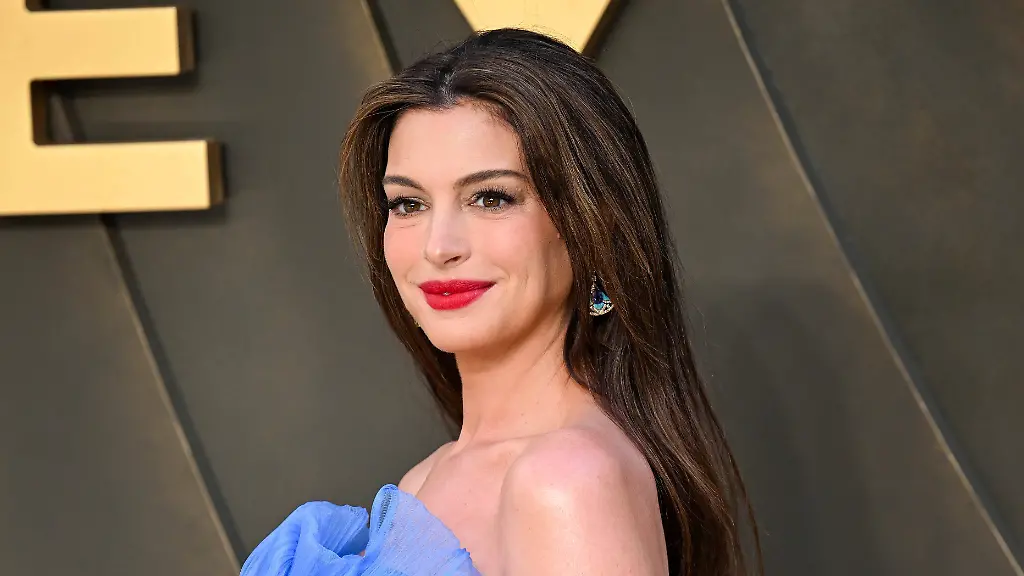 Nach arbeitsreichem Jahr : Anne Hathaway plant nach Geburt ihres dritten Kindes eine Pause