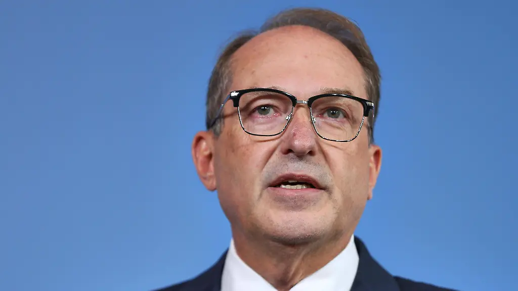 „Noch in diesem Jahr“: Dobrindt kündigt EU-Abkommen zu umstrittenen „Return Hubs“ an