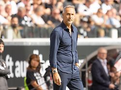 Harte Worte von Hütter: Eintracht-Trainer hat „kein Verständnis“ für seine Spieler