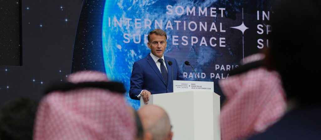 Weltraumgipfel in Paris: Frankreichs Präsident Macron macht Druck