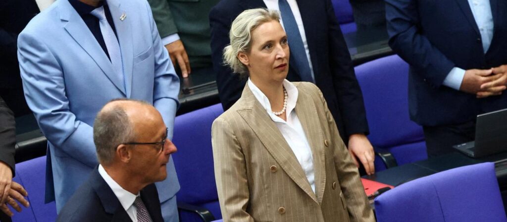 Liveblog: ++ Schlagabtausch im Bundestag – Start der Generaldebatte ++
