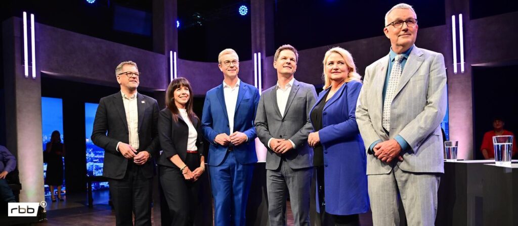 Wahlarena Berlin: Zwischen Schlagabtausch und Sondierungsgesprächen