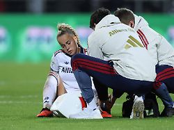 FC Bayern und DFB-Team sorgen sich um Giulia Gwinn