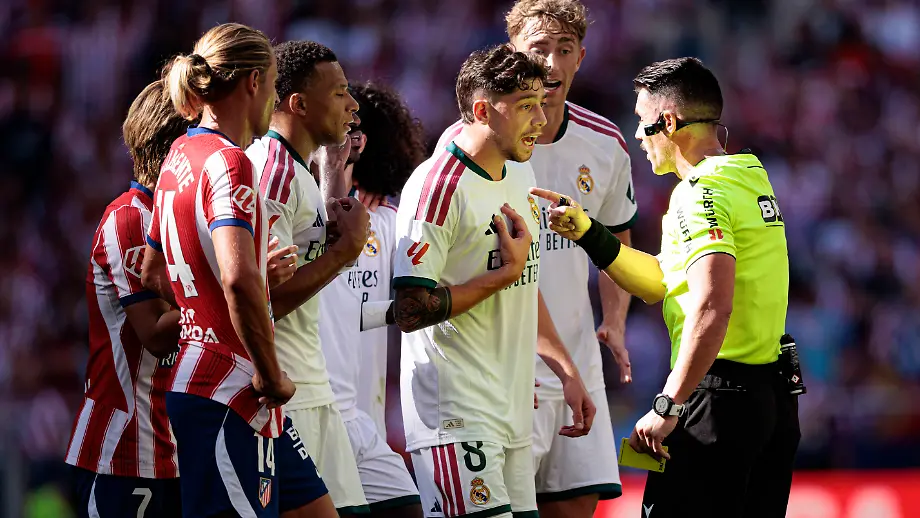 Vini Jr. kassiert wildes Rot: Real Madrid tobt, Mourinho boykottiert Pressekonferenz