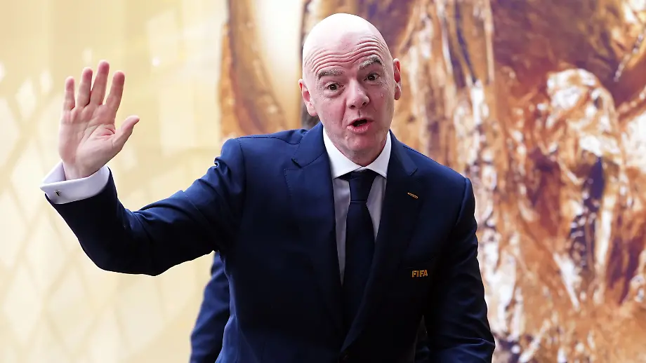 Überraschender FIFA-Rivale?: Mit einem harmlosen Foto düpiert Gianni Infantino seine Gegner