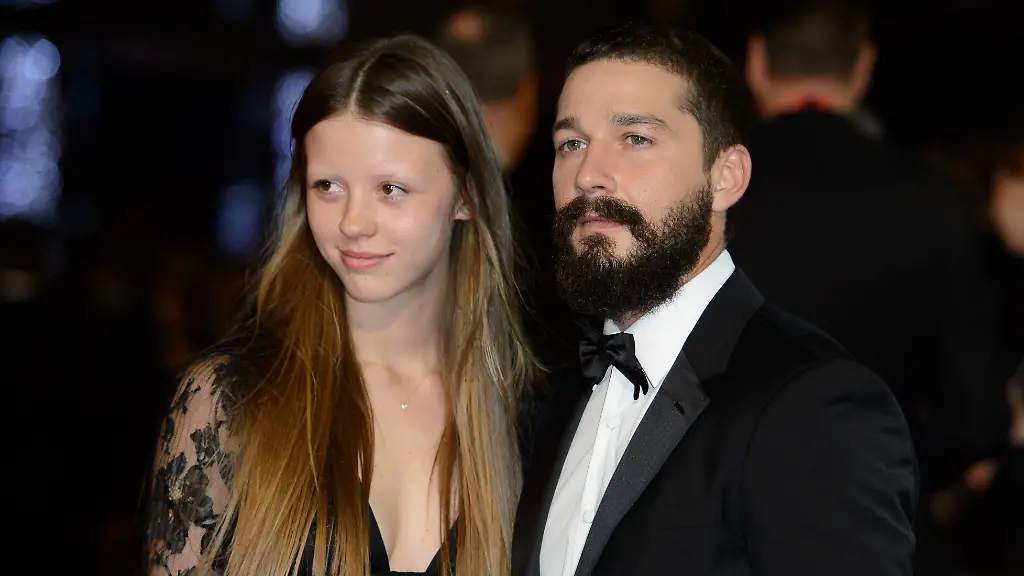 „Unüberbrückbare Differenzen“: Mia Goth reicht Scheidung von Shia LaBeouf ein