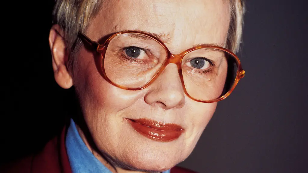 Erste TV-Ansagerin mit Brille: NDR-Fernsehliebling Hanni Vanhaiden mit 88 Jahren gestorben