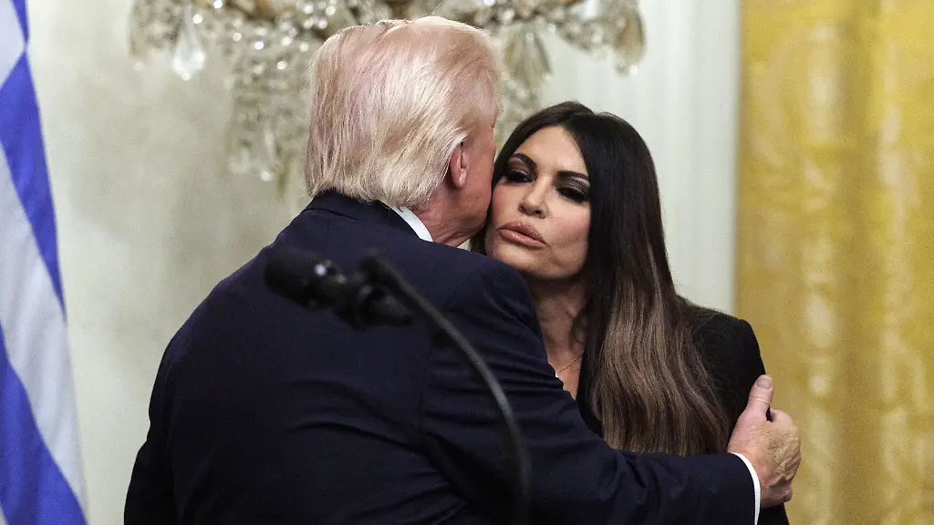 Bericht über brisante Chats: US-Botschafterin will Trump-Unterstützer ihre privaten Schulden zahlen lassen