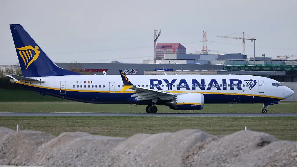 Streit um Flughafengebühren: Ryanair stellt Betrieb in Bremen ein und streicht in Wien Flüge