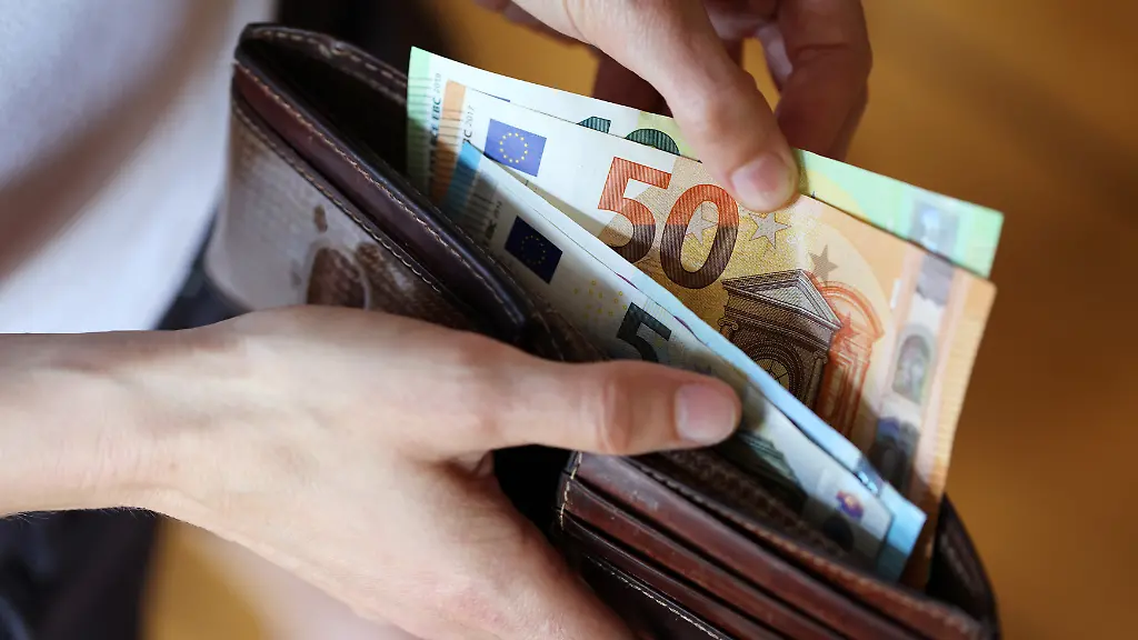 Wirtschaftsinstitut rechnet vor: Ab diesem Einkommen sind Menschen in Deutschland reich