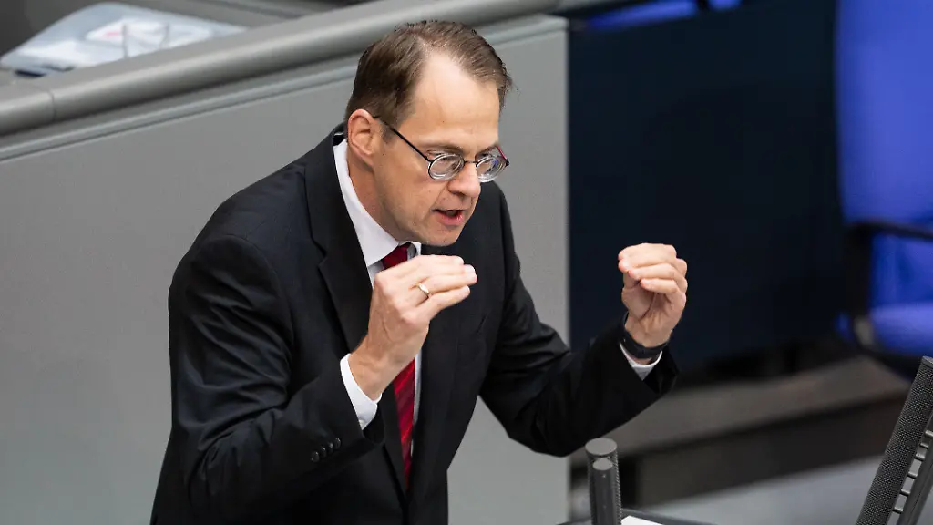 Extremistisch oder notwendig?: Rückendeckung für Eralp: Fraktionschef Pellmann wird Mitglied der Roten Hilfe