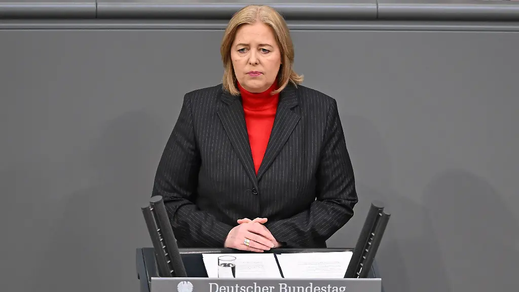 „Zeit, um Trauer zu verarbeiten“: Bärbel Bas tritt als SPD-Chefin und Arbeitsministerin zurück