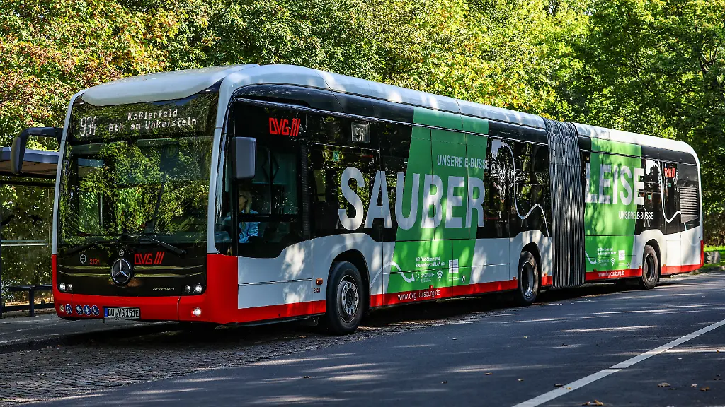 Nur 130 Millionen Euro 2027: Drastische Kürzung bei E-Bus-Förderung bedroht deutsche Hersteller