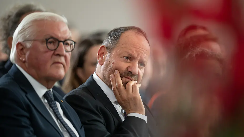 Rede von Philippe Sands: Friedenspreisträger nennt deutsches Schweigen zu Israel „unanständig“