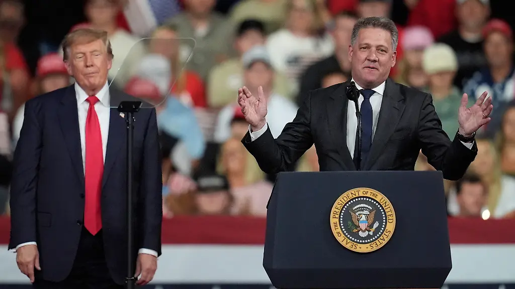 Bei Trump-Wahlkampfshow: Audi kündigt Bau von erster Autofabrik in den USA an