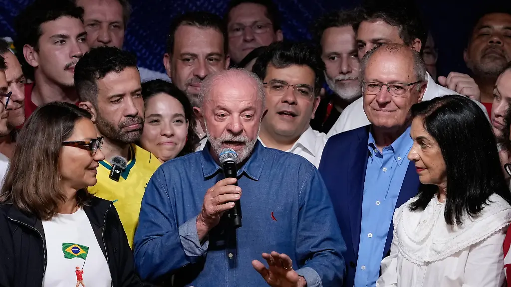 Kopf-an-Kopf-Rennen in Brasilien: Lula gewinnt Stichwahl – Bolsonaro erkennt Niederlage nicht an