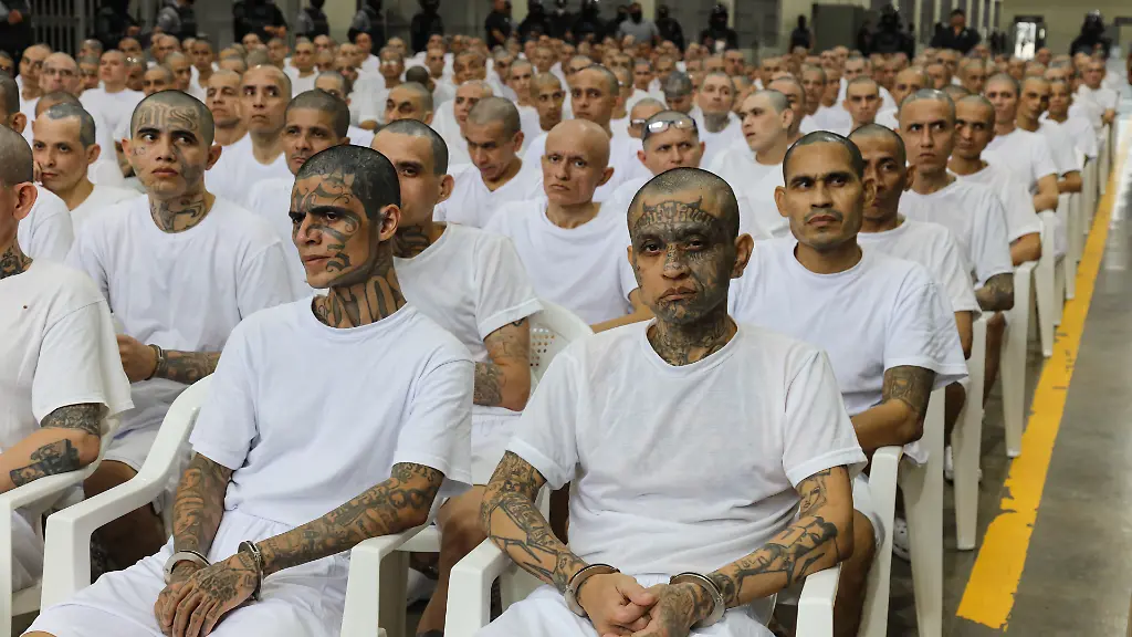 El Salvadors Präsident will über 40.000 Häftlinge freilassen