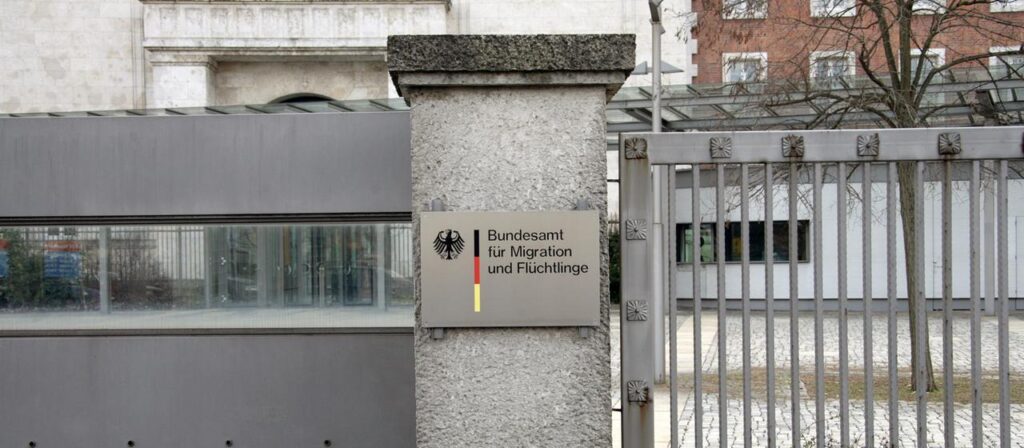 Schutzstatus in Deutschland: Asylklagen dauern wieder länger