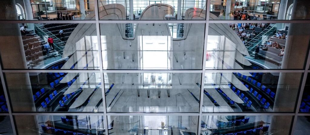 Erste Lesung im Bundestag: Union stell Bedingungen für Steuerreform