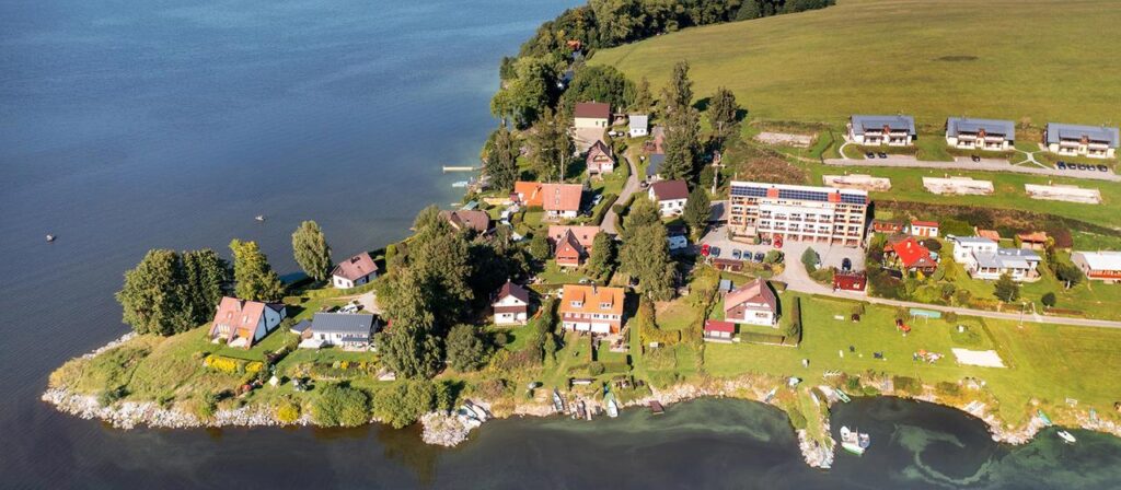 Südböhmen in Tschechien: Trockenheit legt deutsche Gräber in Stausee frei