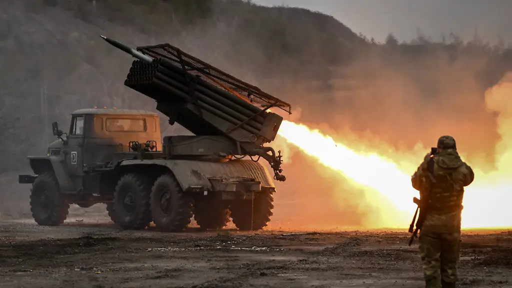 Militärkomplex im Fokus: EU sanktioniert Russlands Kriegshelfer mit Rekord-Paket