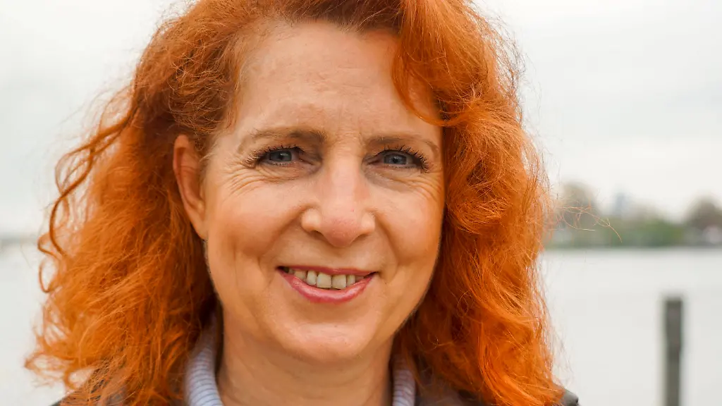 Gebrochenes Bein: Monica Lierhaus stürzt in ihrer Wohnung schwer