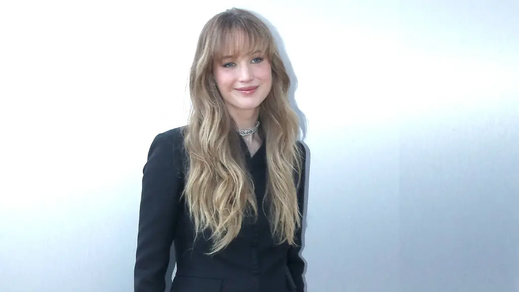 „Möchte eine sexy Mama sein“: Jennifer Lawrence feiert ihre neuen Brüste