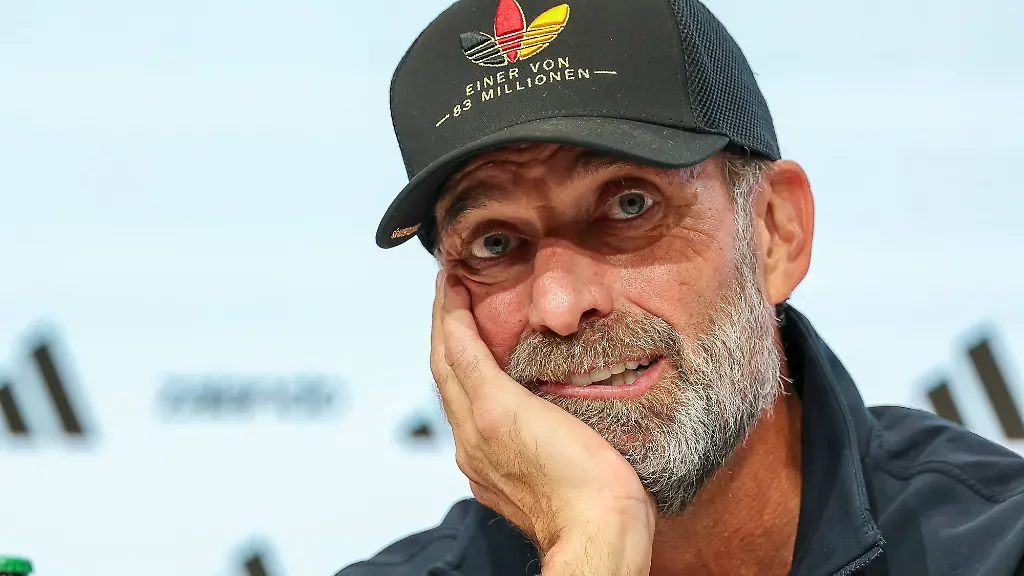 Vierter Keeper im Einsatz?: Klopp setzt bei Revanchespiel wohl auf Debütanten
