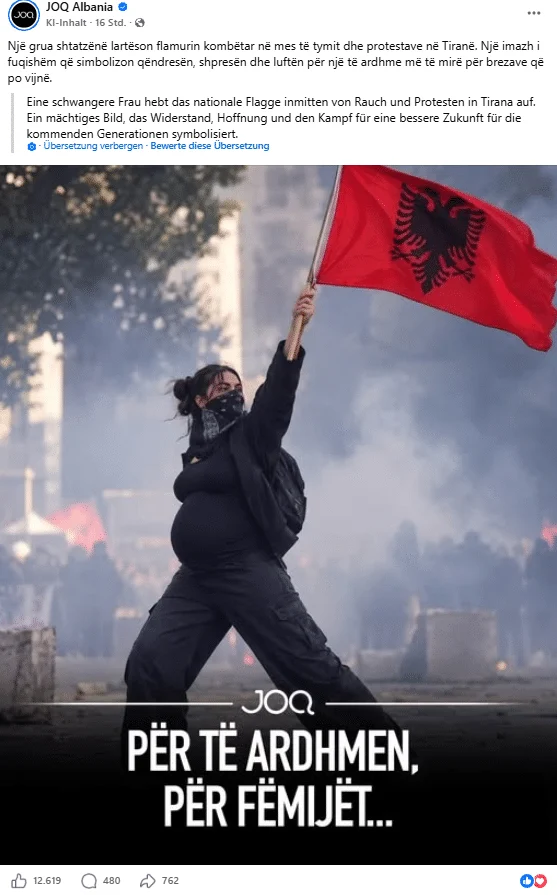Facebook-Screenshot von JOQ Albania mit dem Protestmotiv, der Bildzeile „Für die Zukunft, für die Kinder …“ und dem sichtbaren Hinweis „KI-Inhalt“.