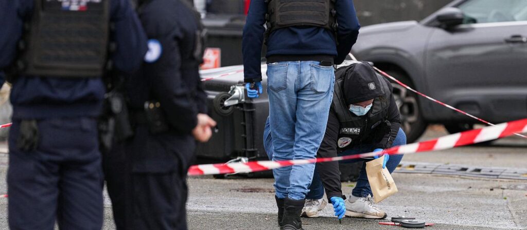 Ein Toter und mehrere Verletzte nach Schüssen bei Paris