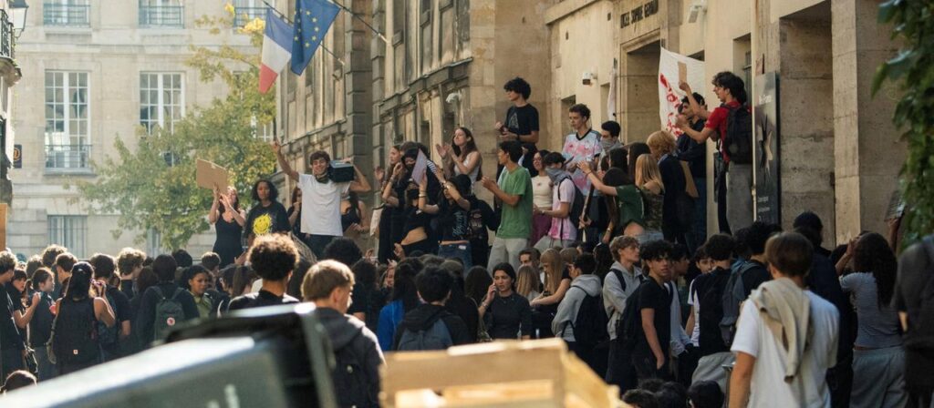 Schülerdemos in Frankreich: Wütender Protest, Angst vor Eskalation