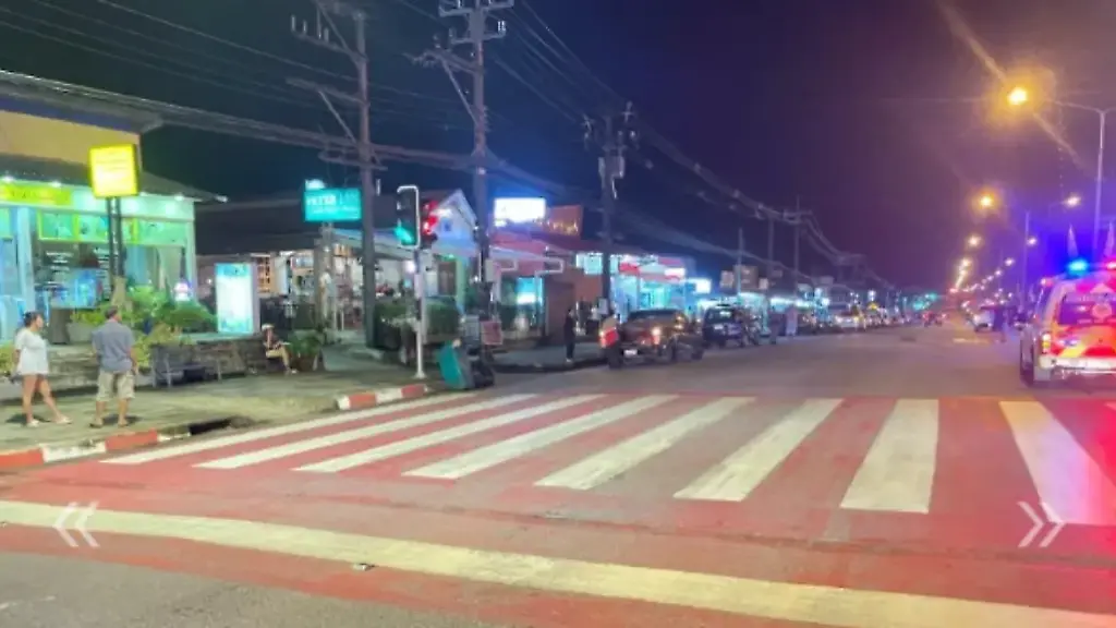 Fahrer ergreift die Flucht: Pick-up überfährt deutsche Urlauber auf Thailand