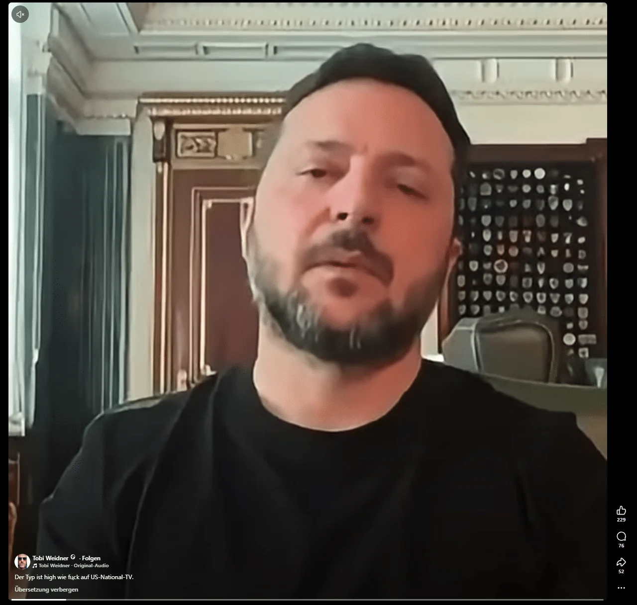 Facebook-Beitrag mit einem Interviewausschnitt von Selenskyj und der Behauptung, er sei im US-Fernsehen high gewesen.